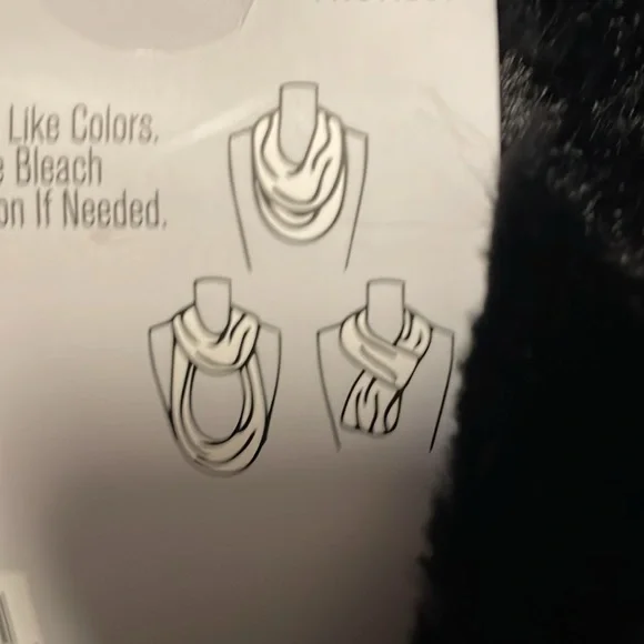 NWT!!!  West Loop Faux Scarf -OS - Picture 4 of 4